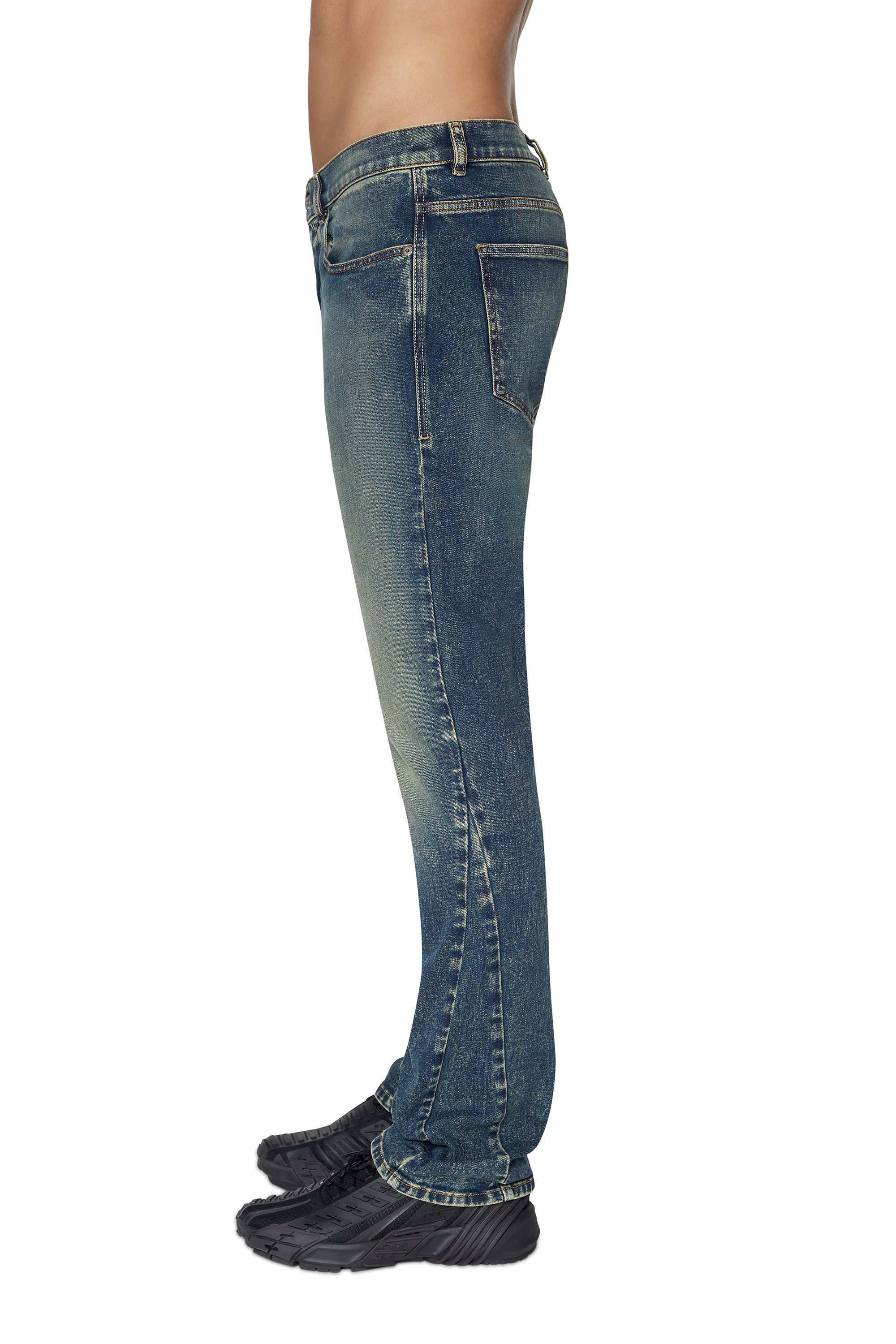 Diesel - Bootcut Jeans 2021 D-Vocs 09B91, Bootcut Jeans - 2021 D-Vocs Hombre in Azul marino - 5