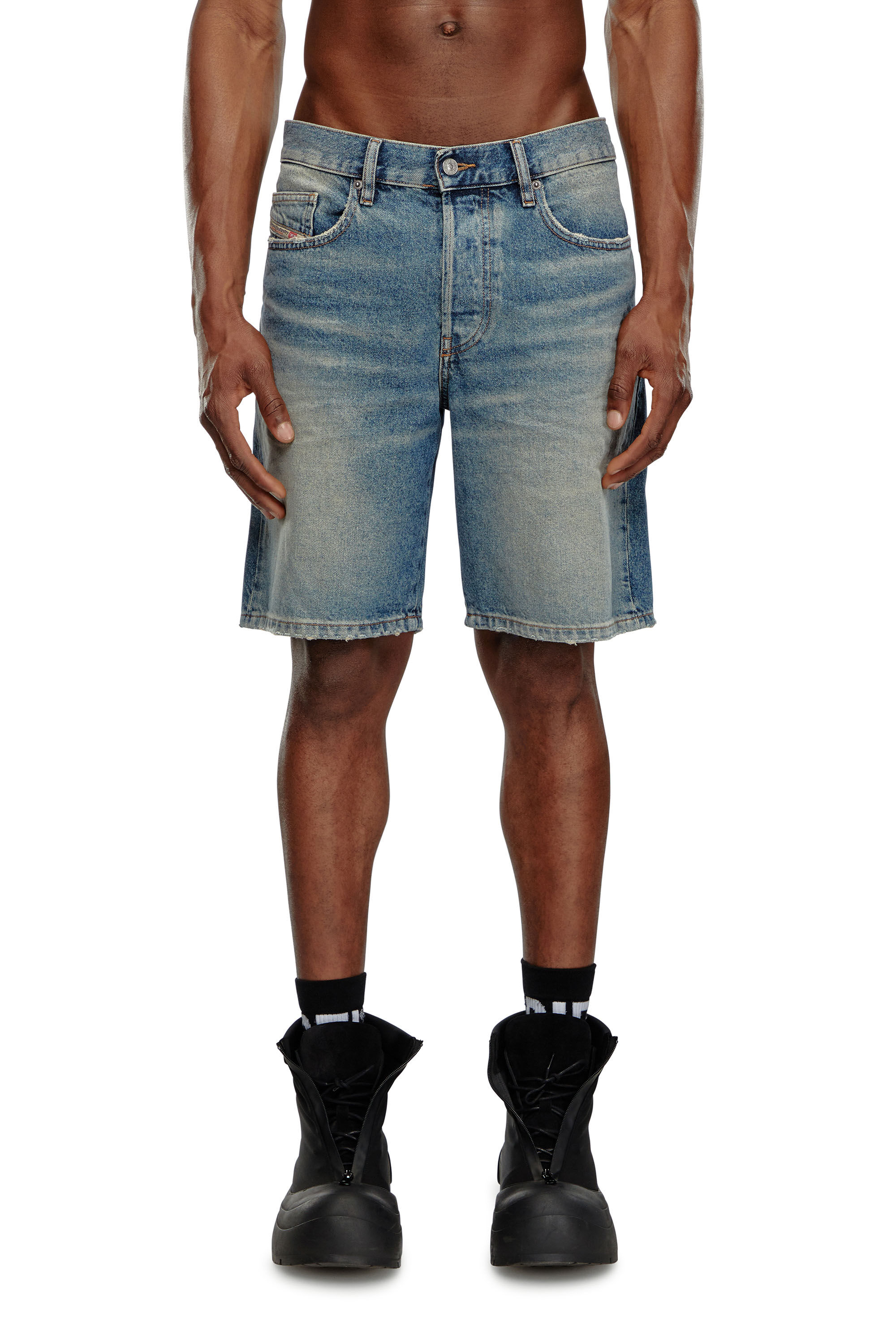 Diesel - REGULAR-SHORT, Pantalones cortos en denim Hombre in Azul marino - 3