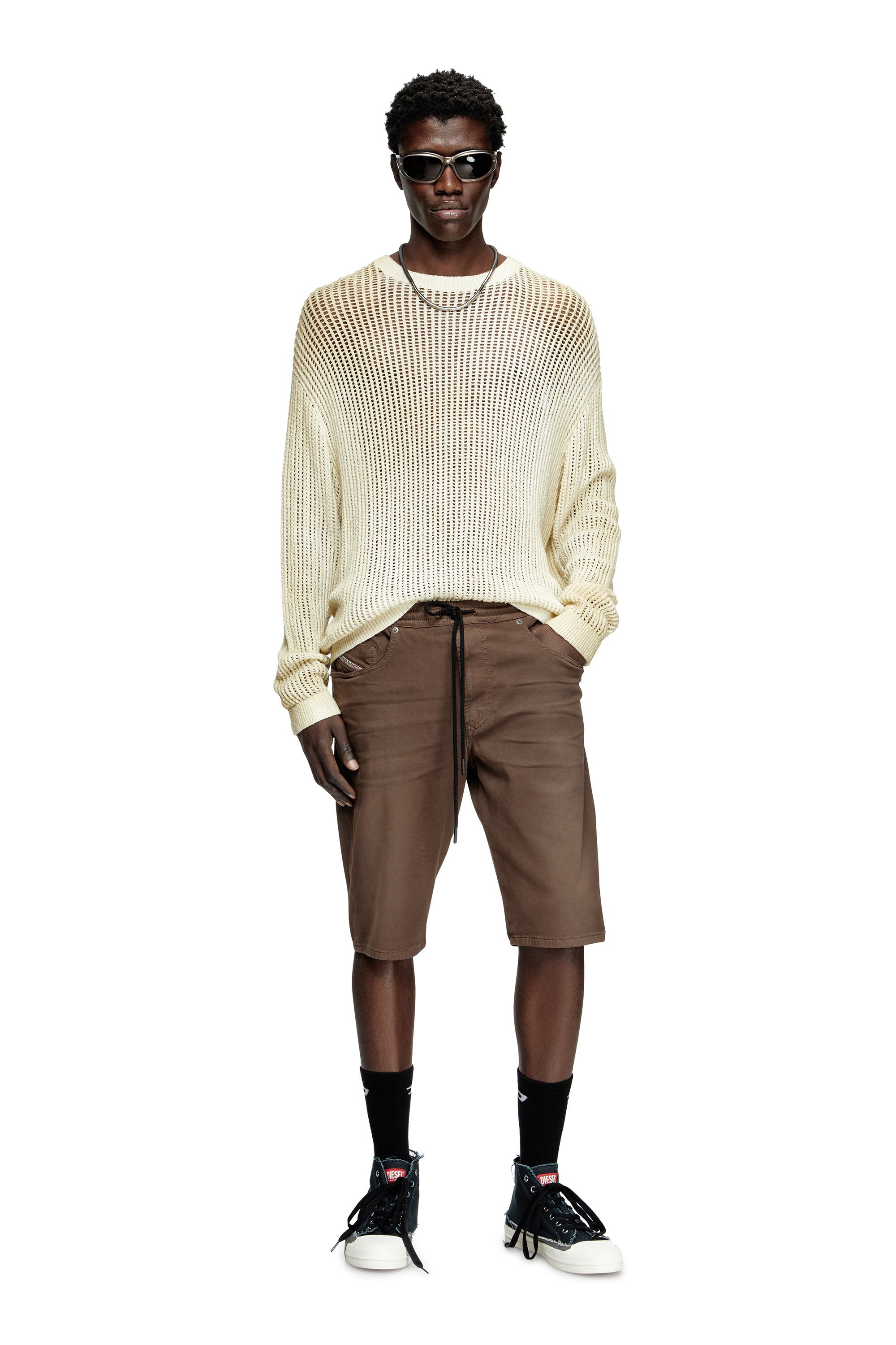 Diesel - 2033 D-KROOLEY-SHORT JOGG, Man's Chino shorts in JoggJeans in Brown - 3