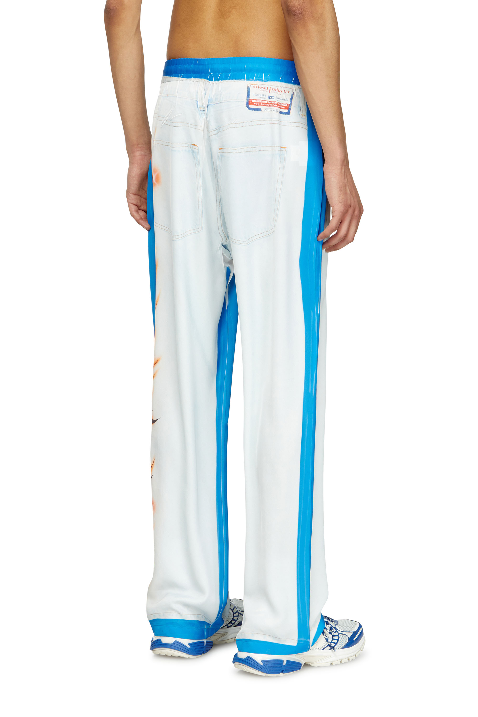Diesel - P-AFTER-GRAFFITI-JAP, Pantalón holgado con estampado graffiti Unisex in Multicolor - 3